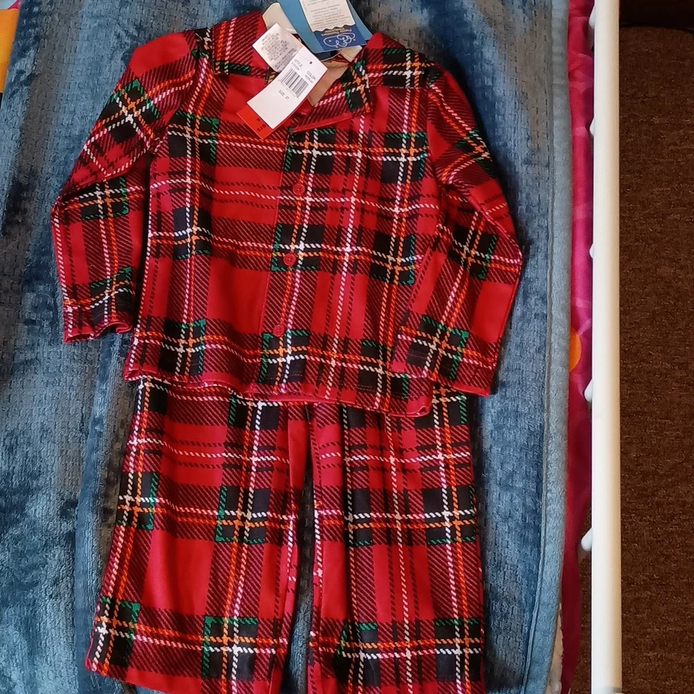 Boys flannel jammies NWT